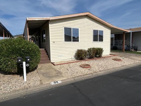 98 Cantabrook Street Sacramento CA 95828