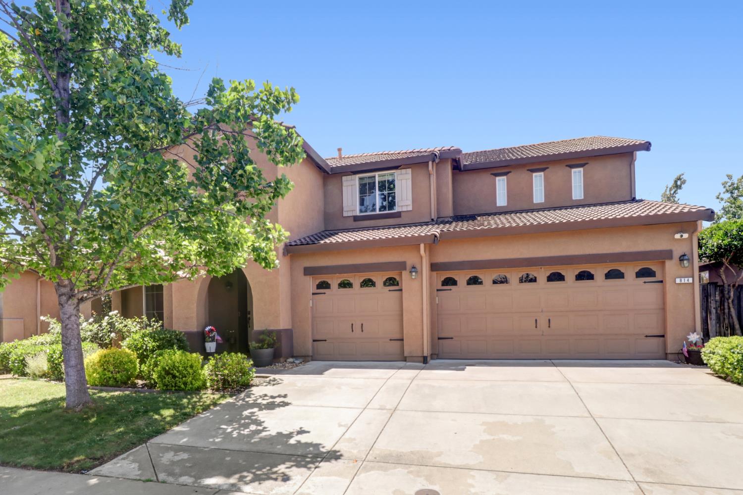 814 Farrington