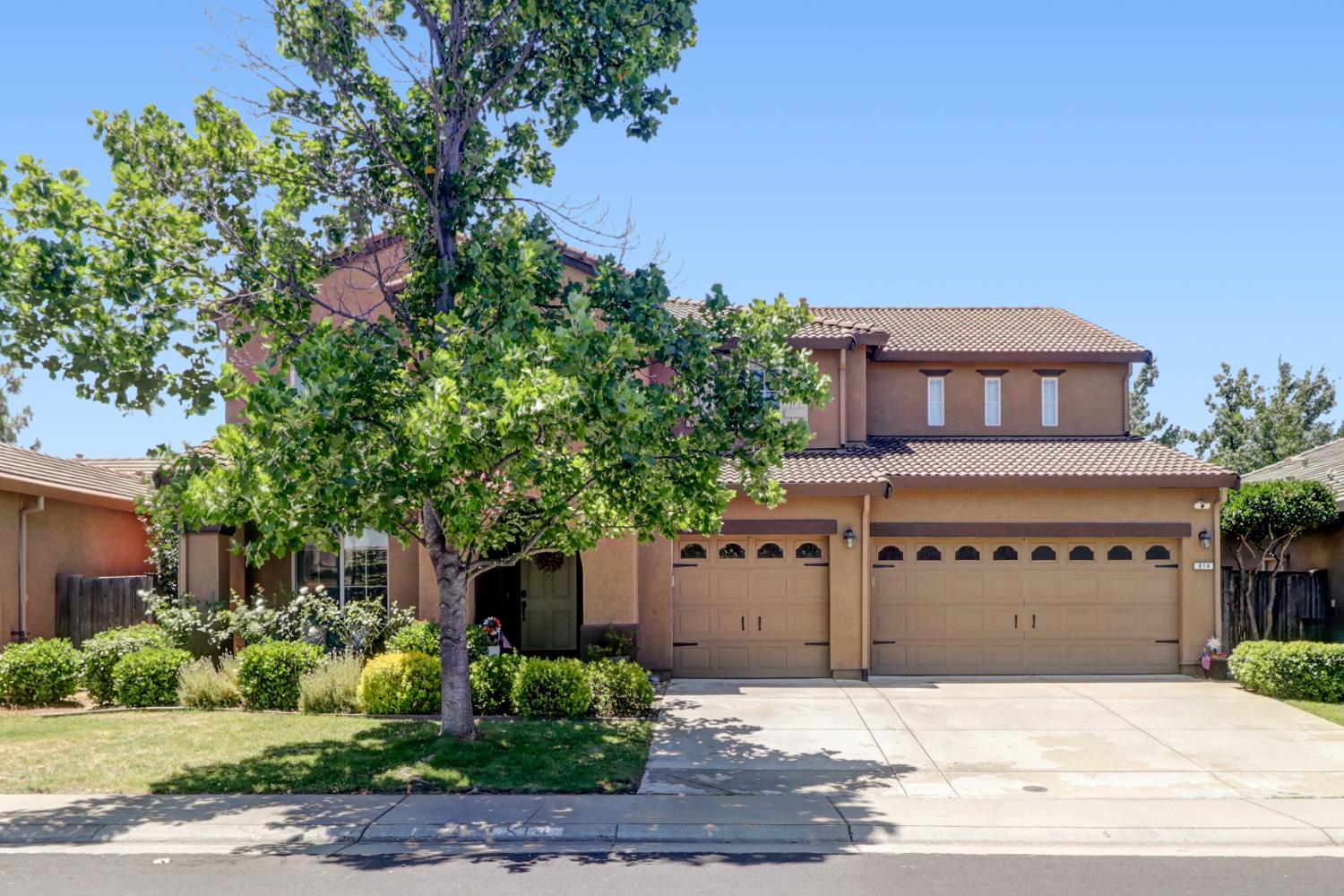 814 Farrington