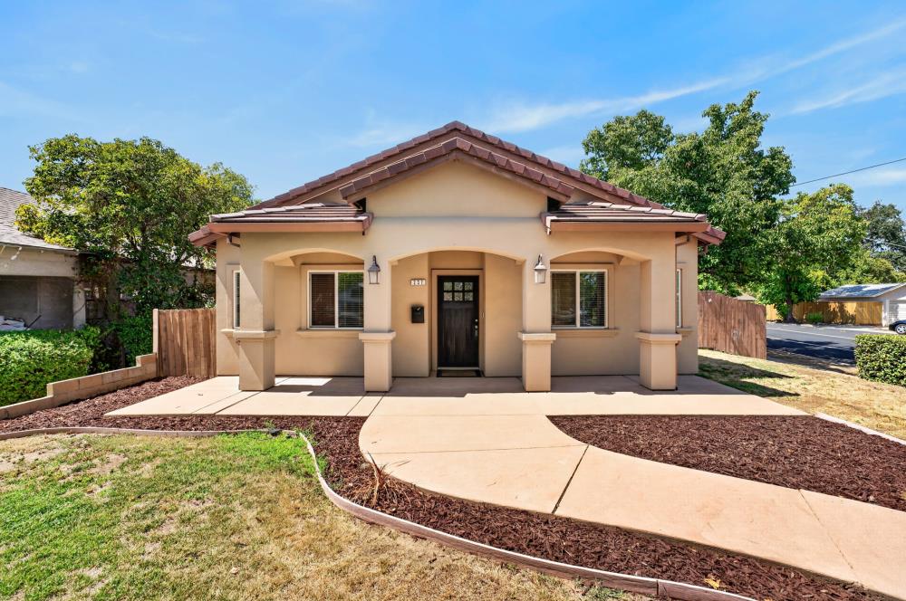 237 Sierra Boulevard