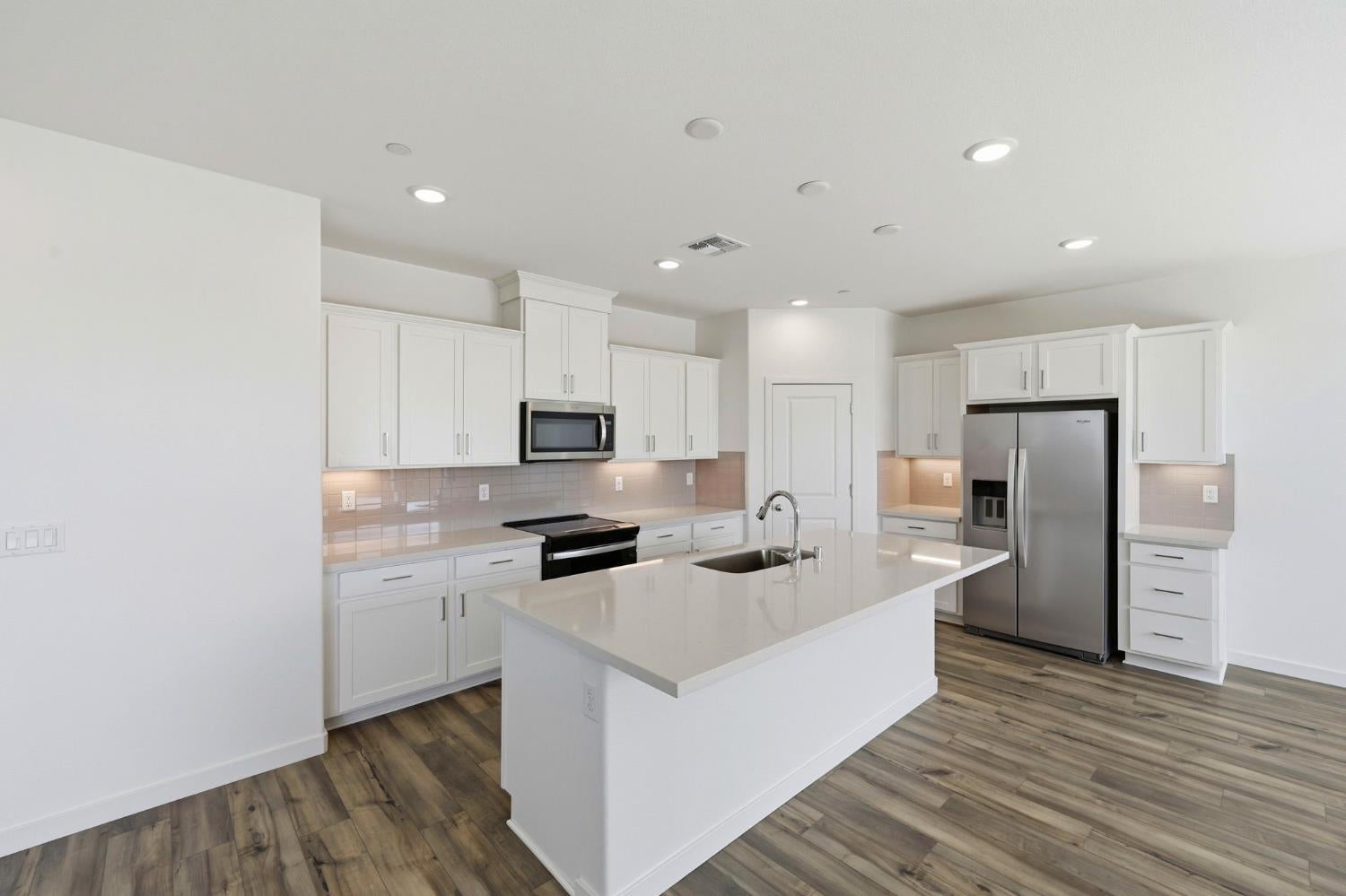 1240 N Robiolo Lane