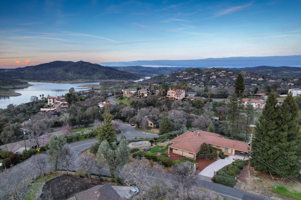 1589 Francisco Drive