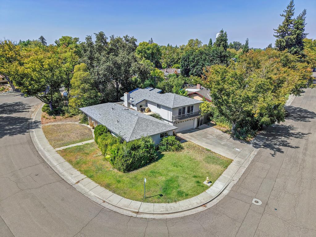 701 Elmwood