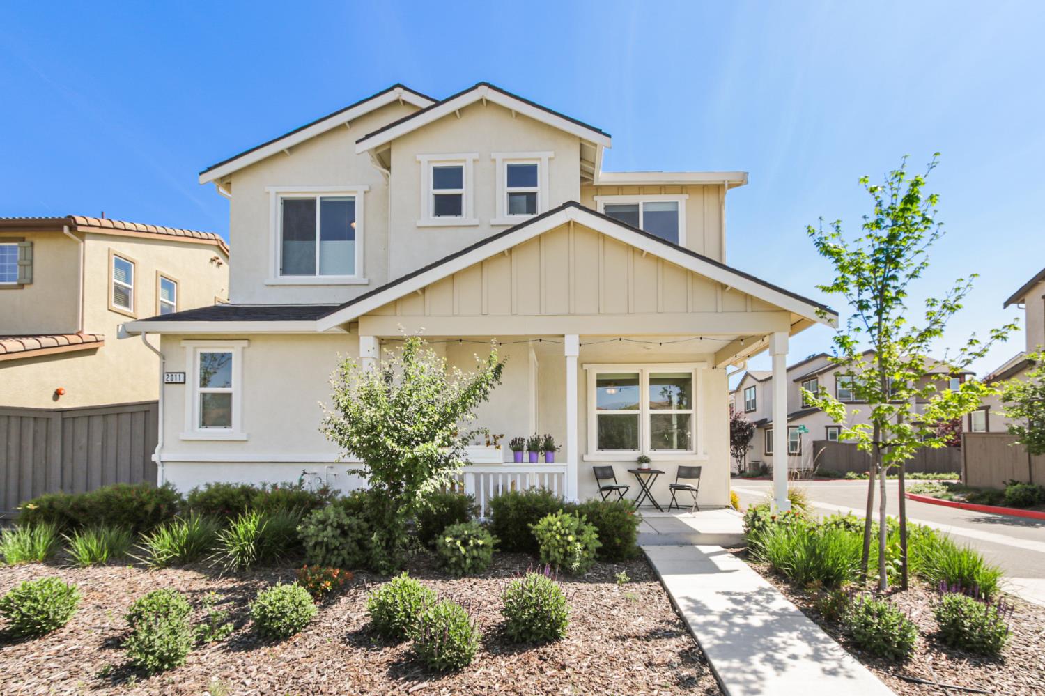 2011 Grady Circle