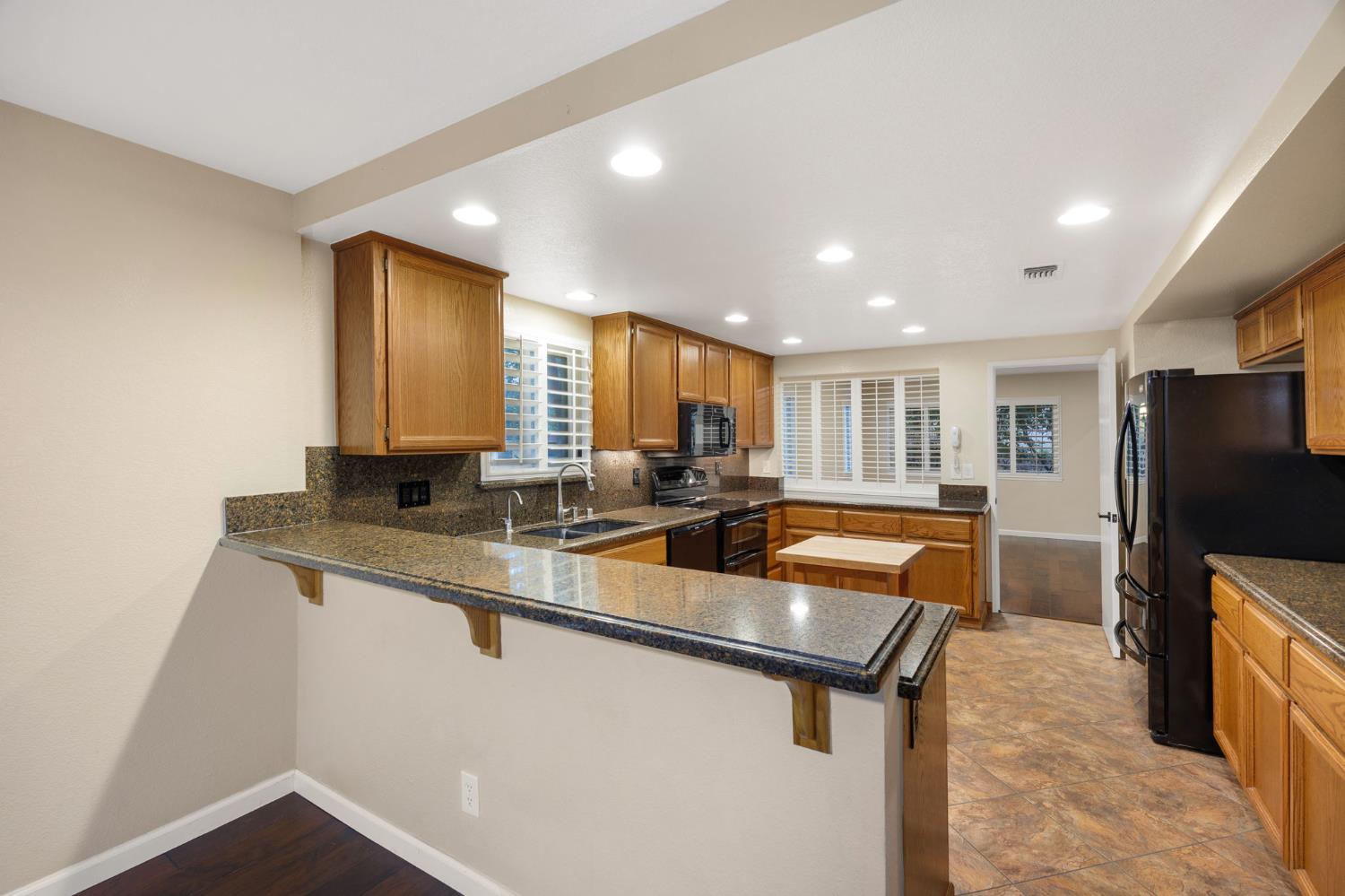 7458 Black Tree Lane