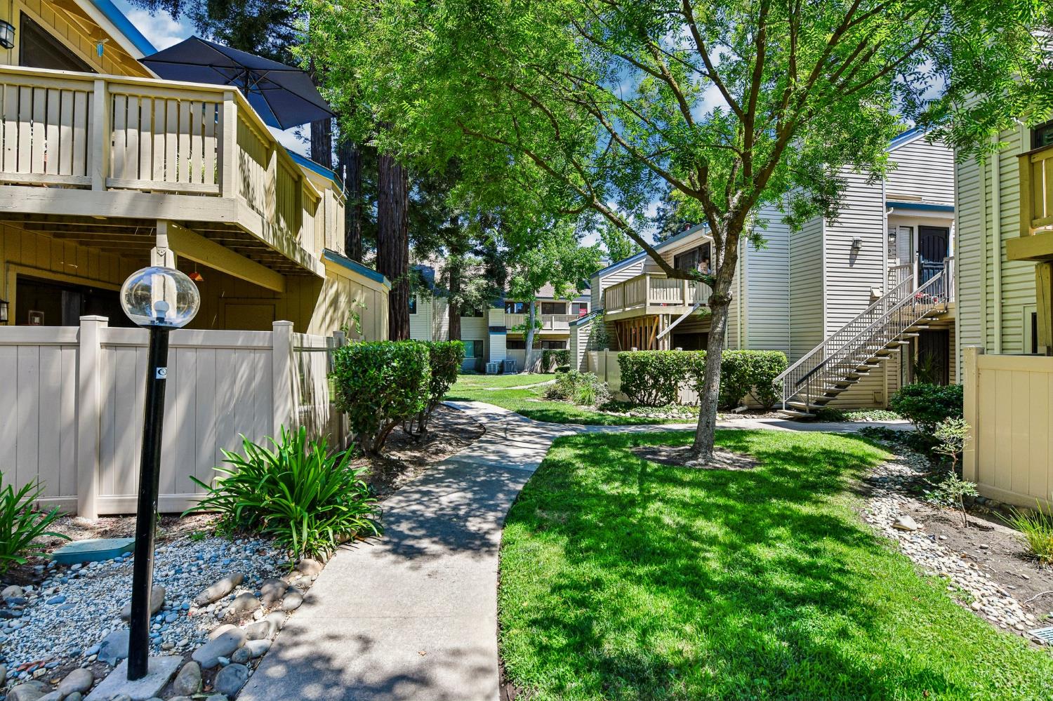 2280 Hurley Way 48
