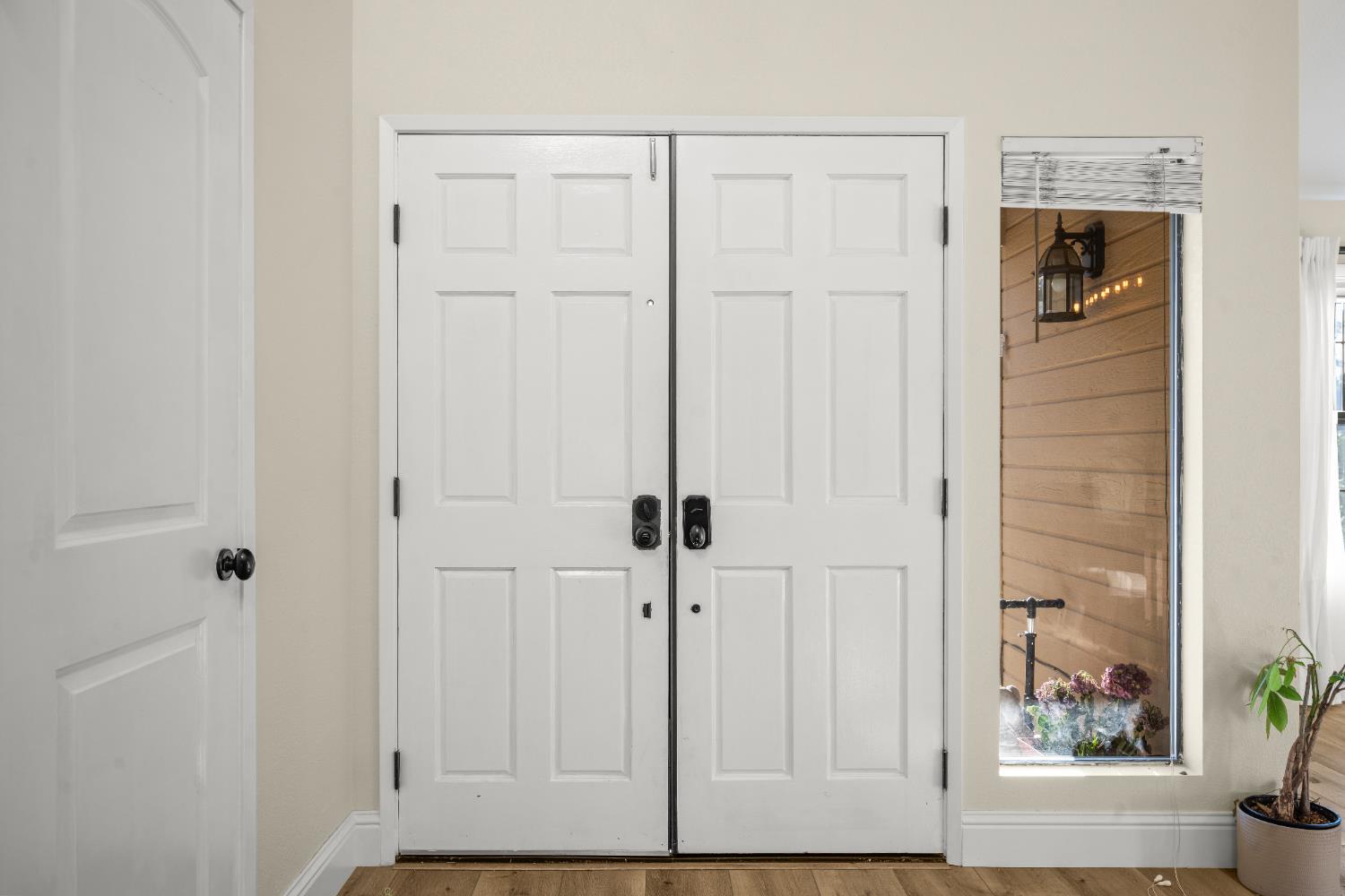 8236 Crestshire Circle