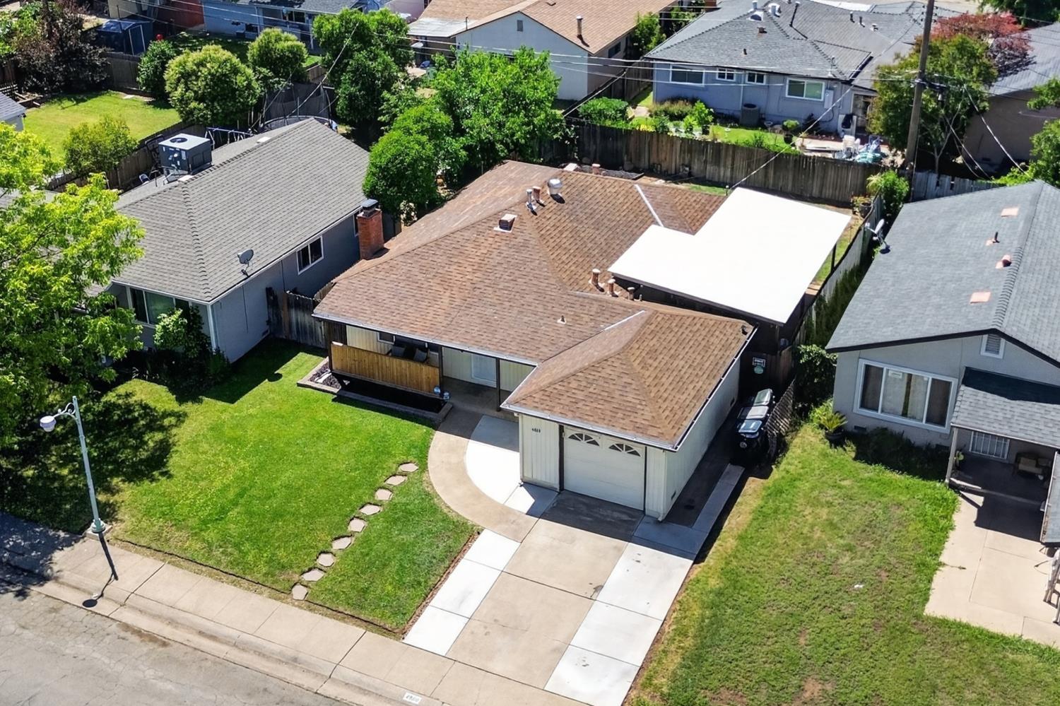 4960 Bradford Drive