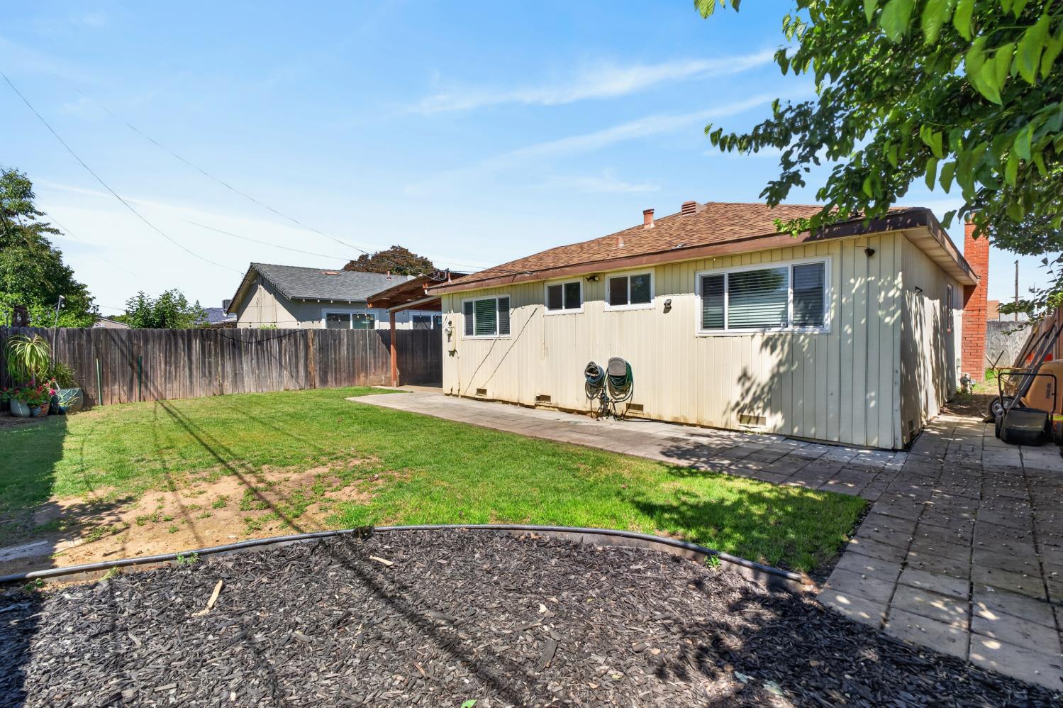 4960 Bradford Drive