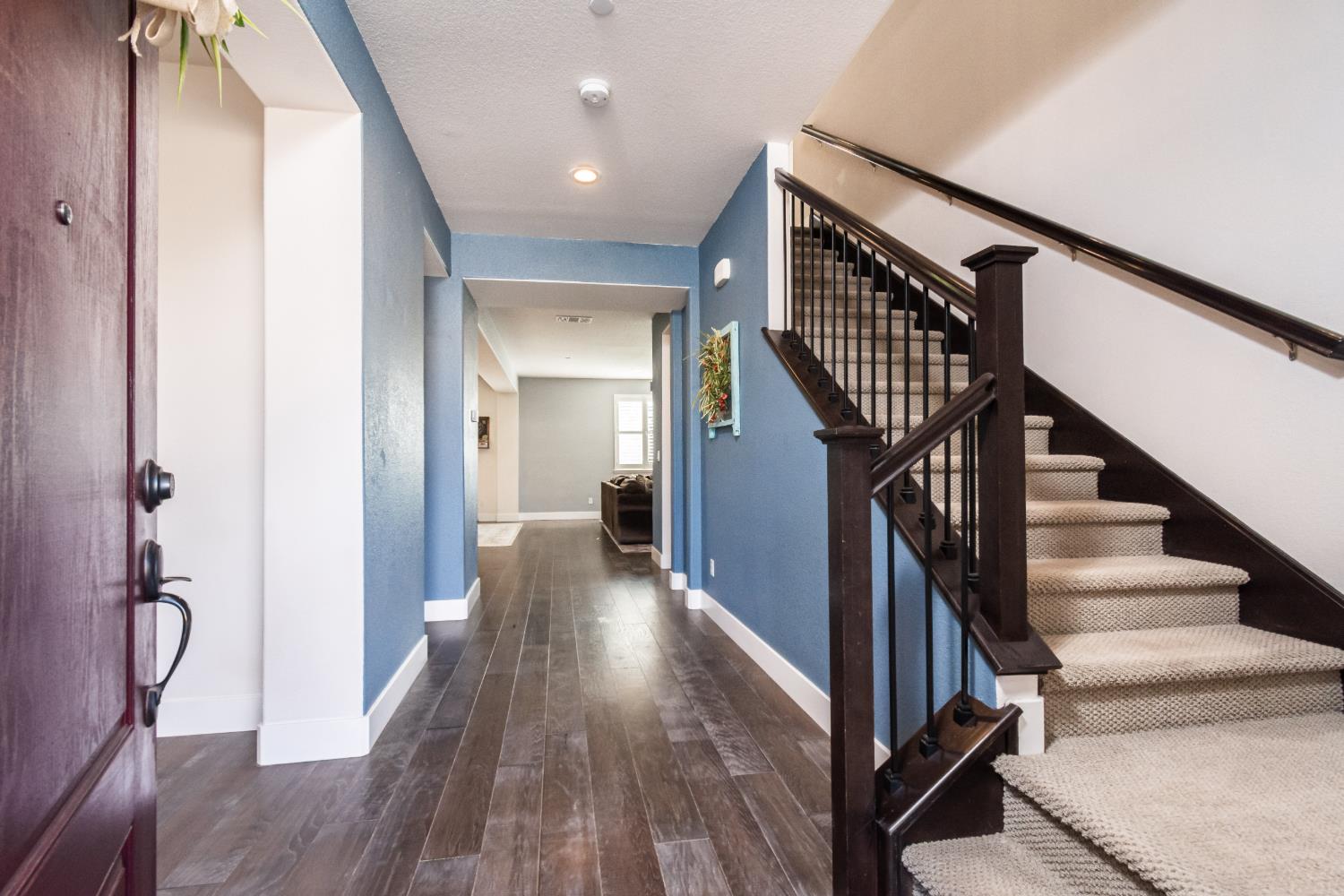 566 Verona Circle