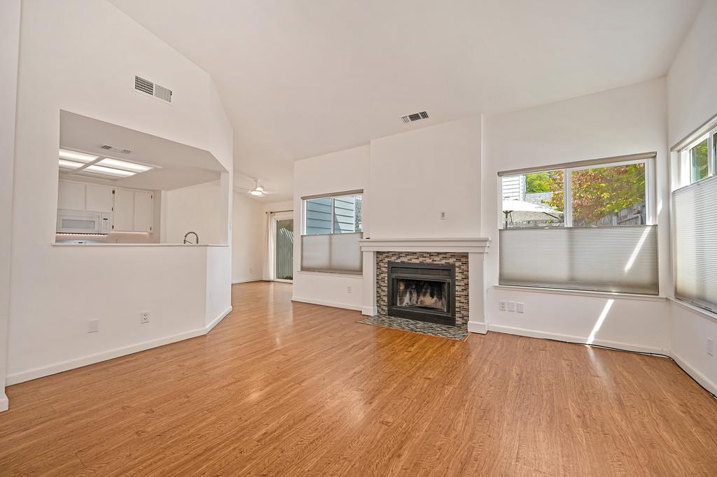 3813 Pasadena Avenue 20