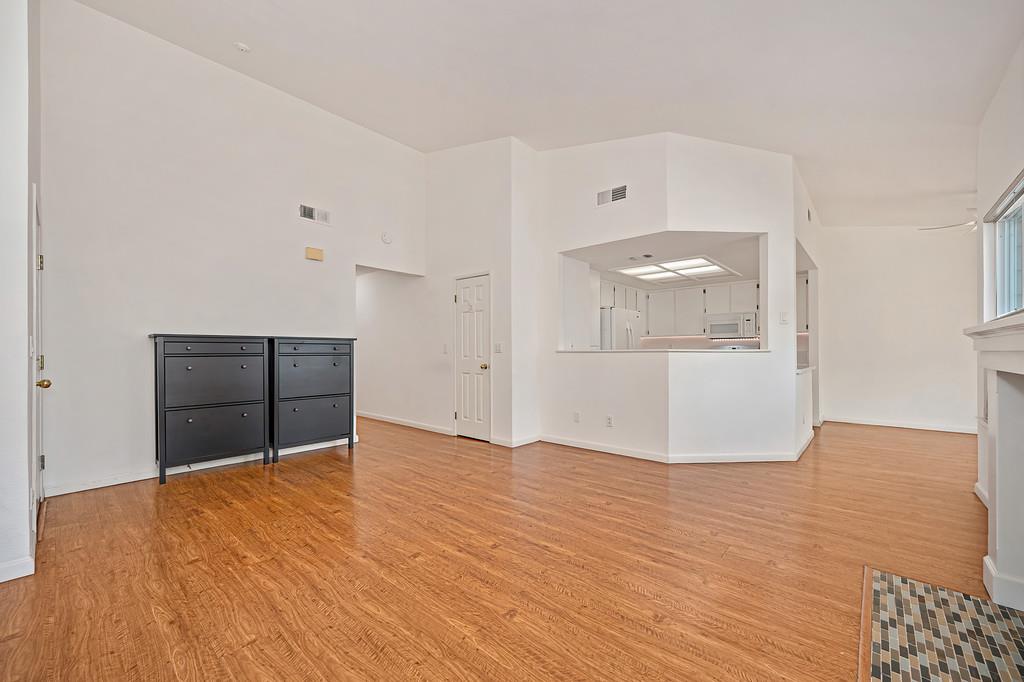 3813 Pasadena Avenue 20