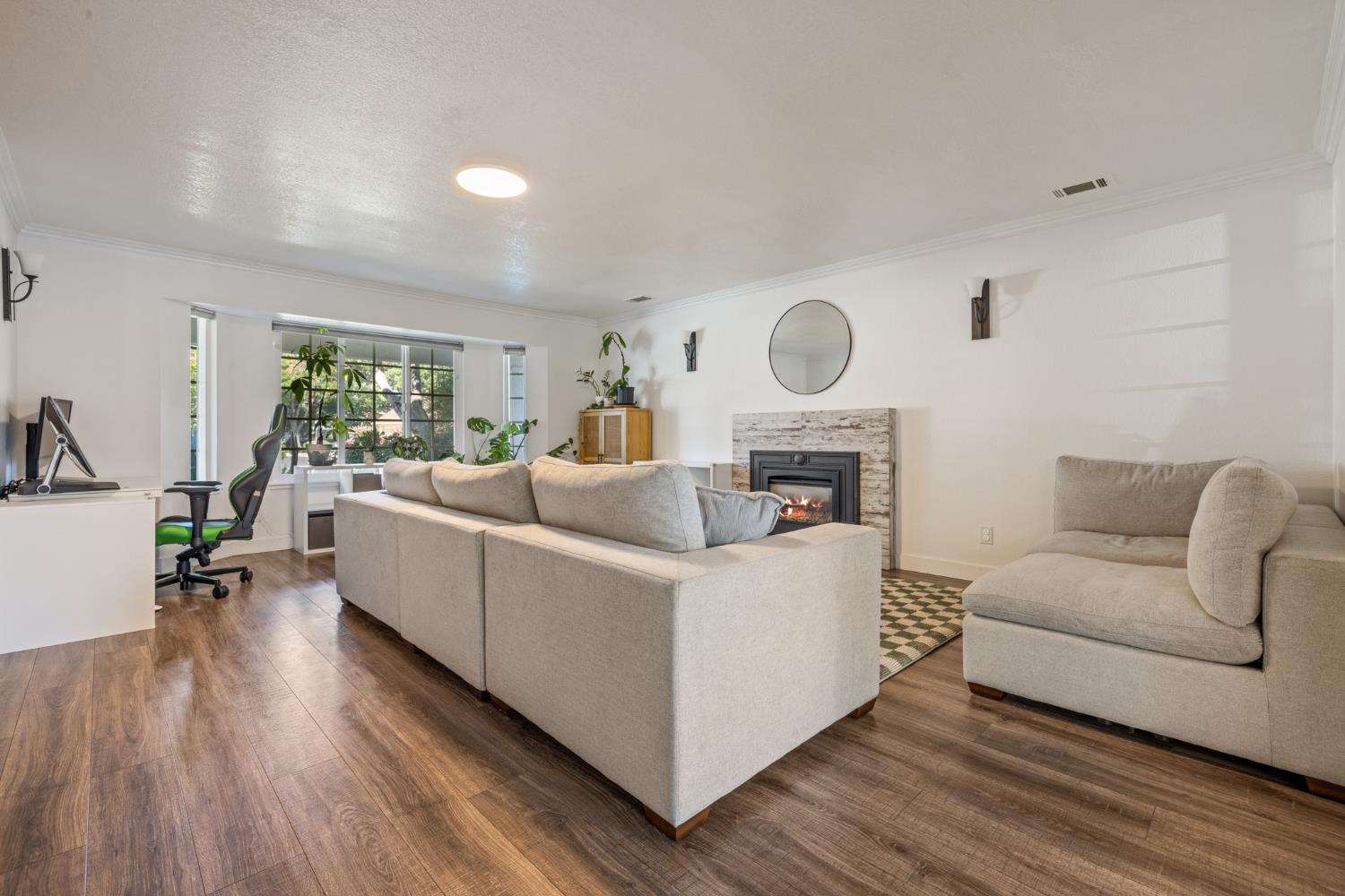 4008 Cromwell Circle