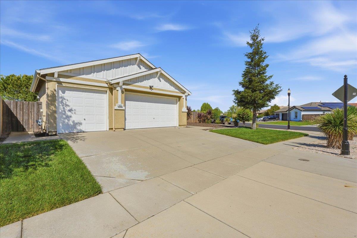 1452 Claridge Court