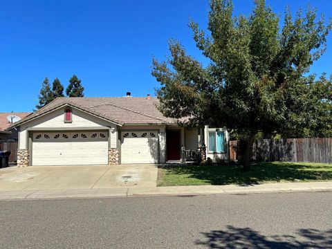 8949 Four Seasons Drive, Elk Grove, CA 95624 - MLS#: 225066106