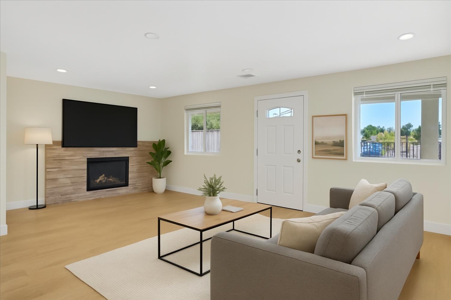 3125 Gladys Avenue