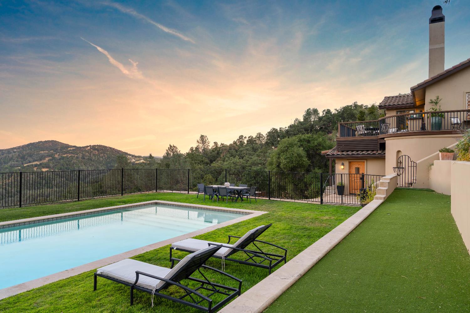 5050 Glory View Drive
