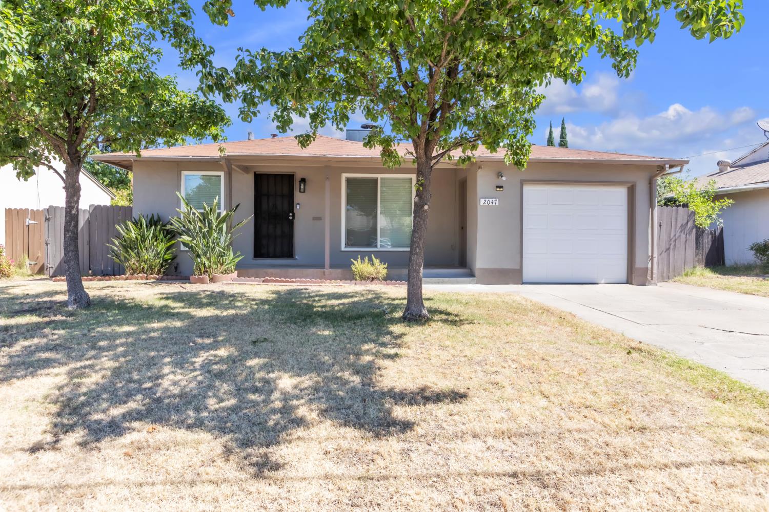 2047 Edwin Way