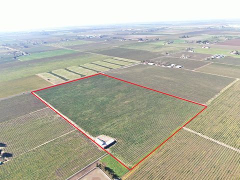 3409 W Woodbridge Road Lodi CA 95242