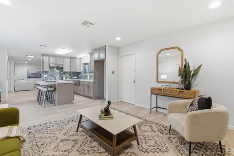 5658 Kermit Lane Stockton CA 95207