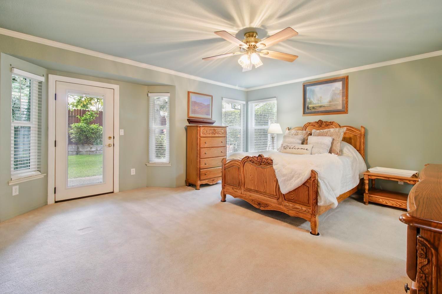 5126 Pleasantglen Way