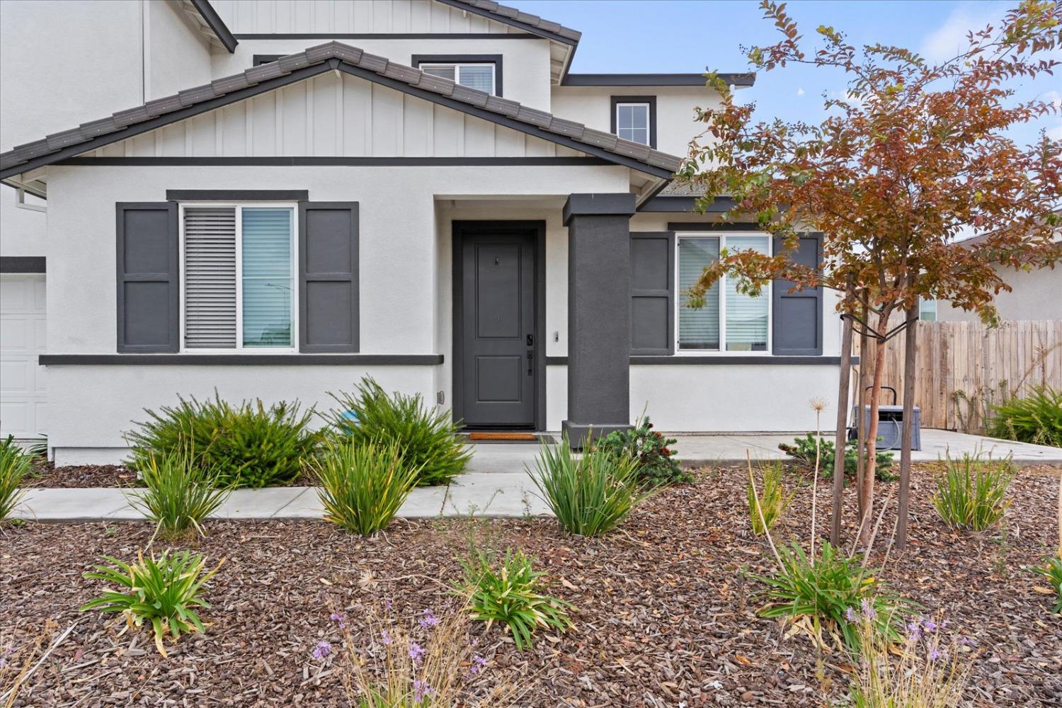 2004 Ravine Lane