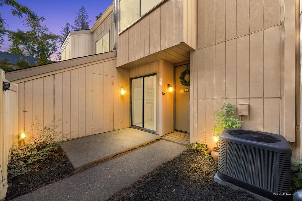 549 Woodside Oaks 3