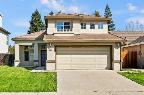 9557 W Village Tree Drive Elk Grove CA 95758