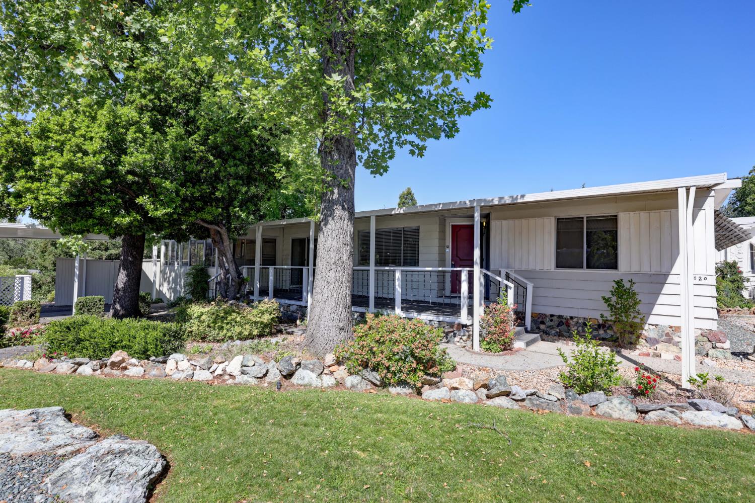 3765 Grass Valley Highway 120