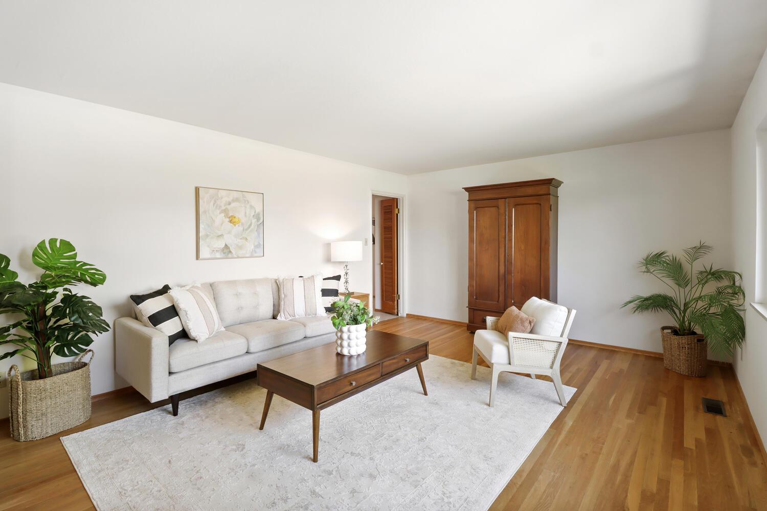 112 Toyon Drive