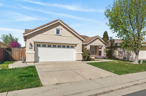 9666 Iris Meadow Way Elk Grove CA 95757