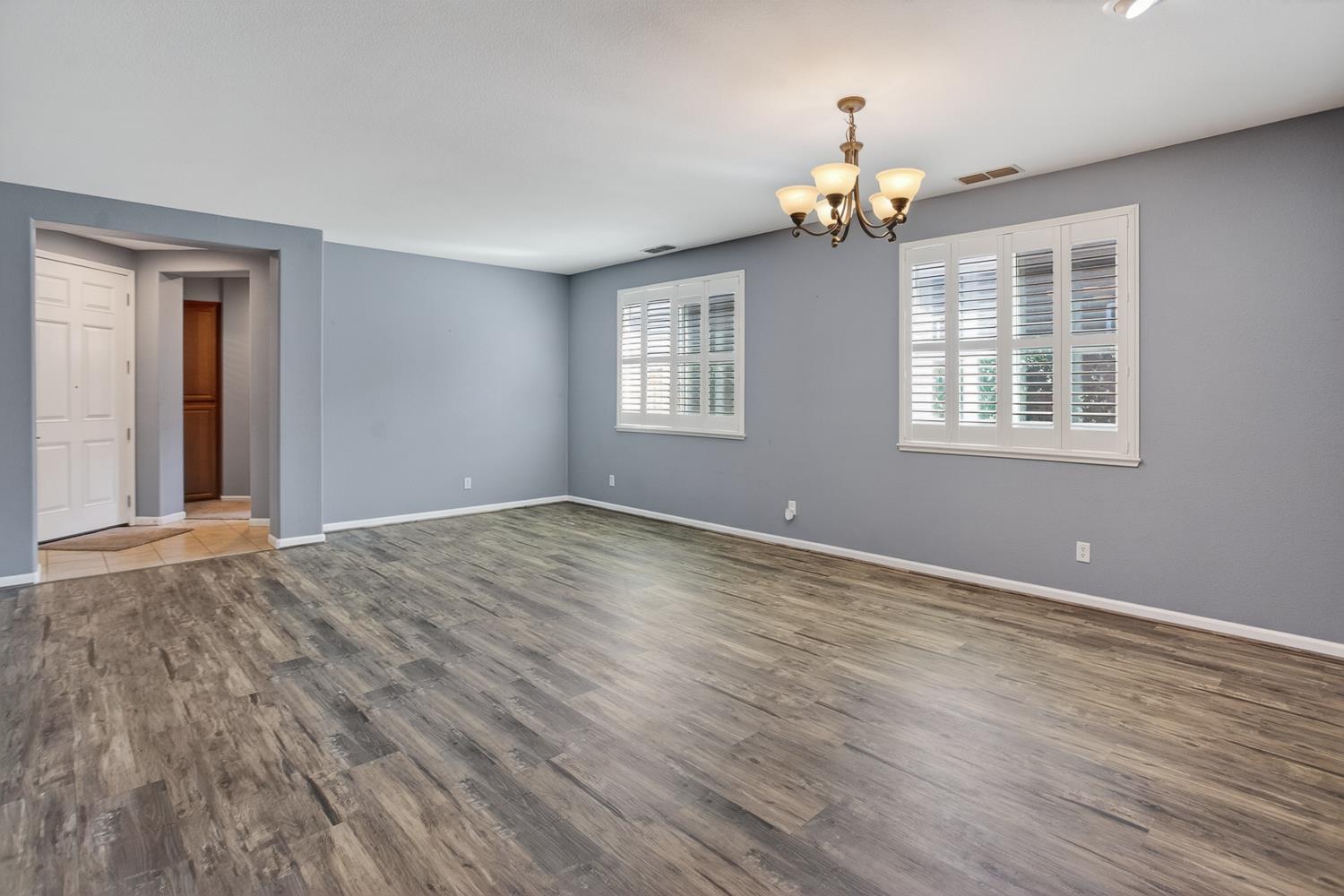 2042 Danforth Way