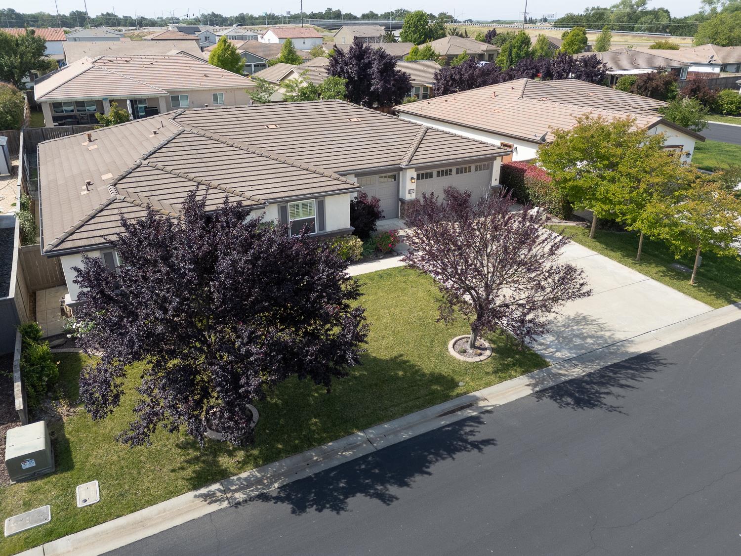 2042 Danforth Way