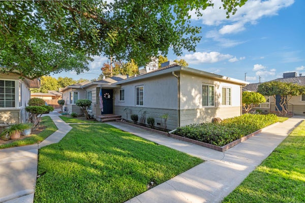 430 OLIVE AVE, MODESTO, CA 95350 - Image f8c44efda7e6bb3d7baa5456610c9374/2154669062