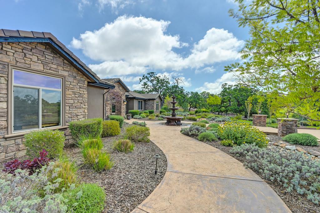 5541 Grazing Hill Road