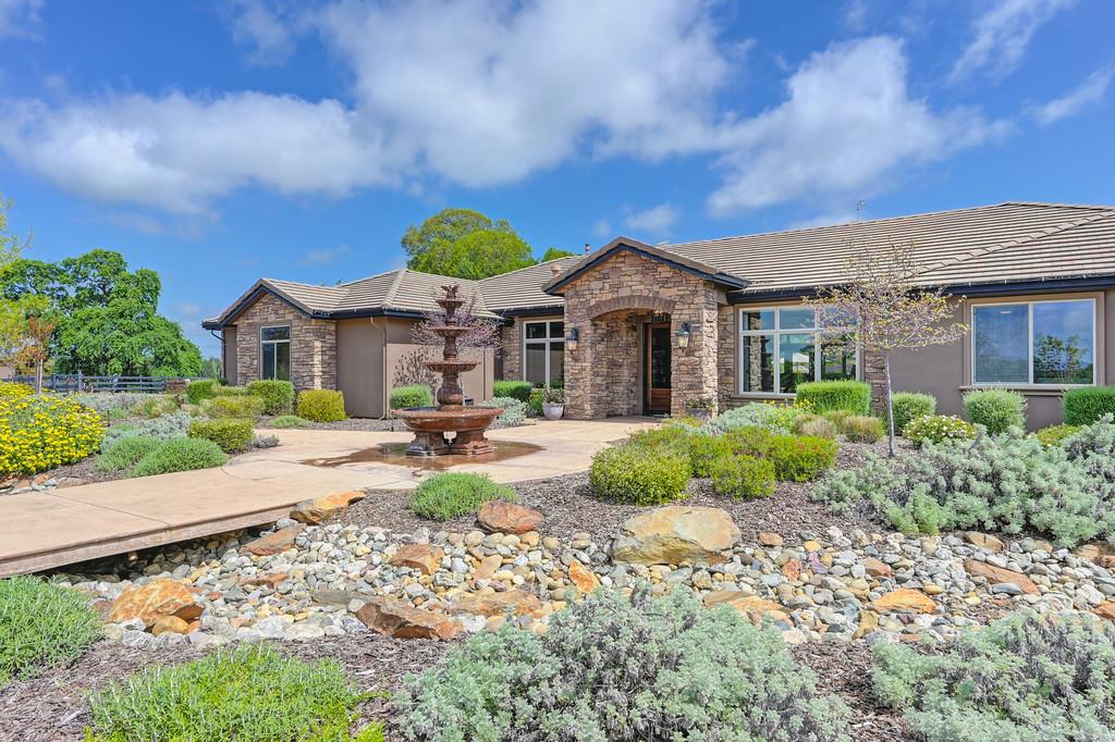 5541 Grazing Hill Road