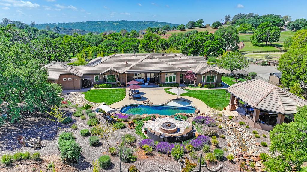 5541 Grazing Hill Road