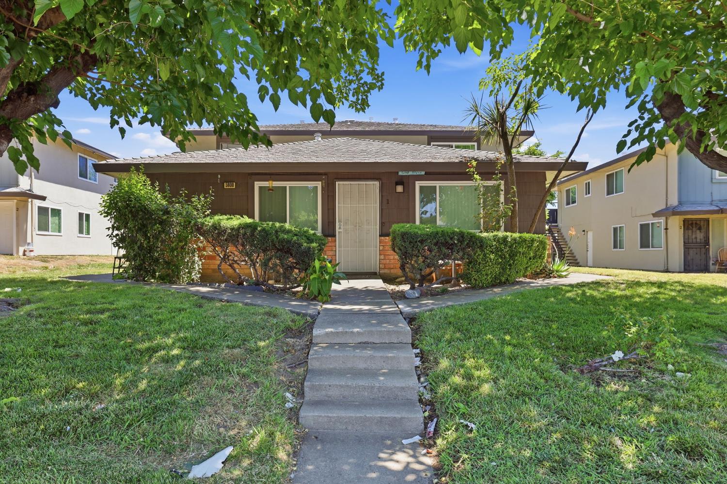 5900 Walerga Road 3