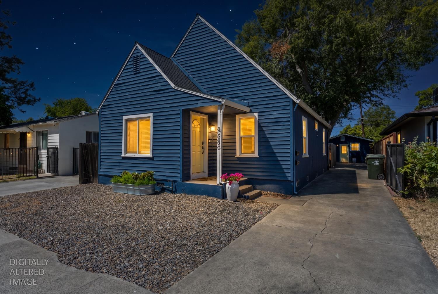 4280 Custis Avenue