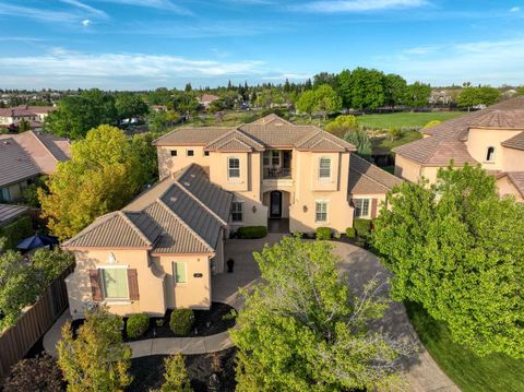 109 Roberts Place, Roseville, CA 95661 - #: 225042684