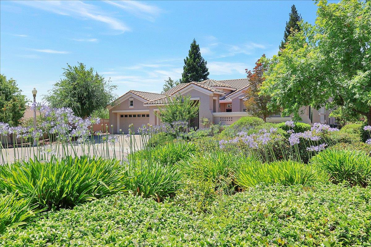 430 Trellis Court