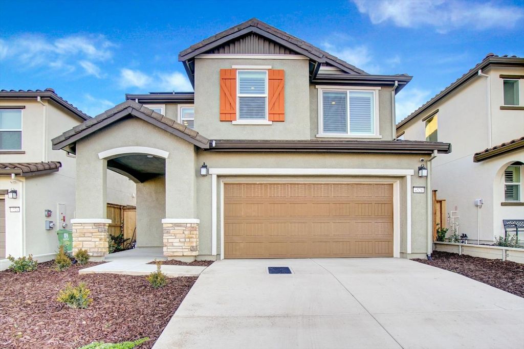 Photo of 4528 Blacktail Way, Folsom, CA 95630 (MLS # 226005203)