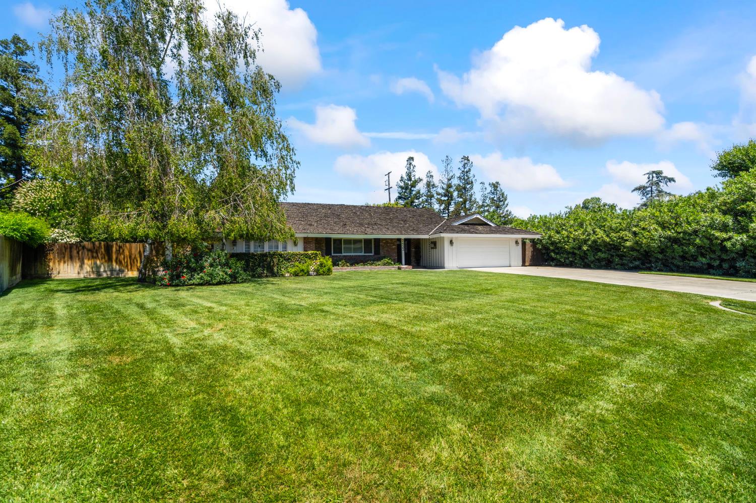 2433 Broadridge Way