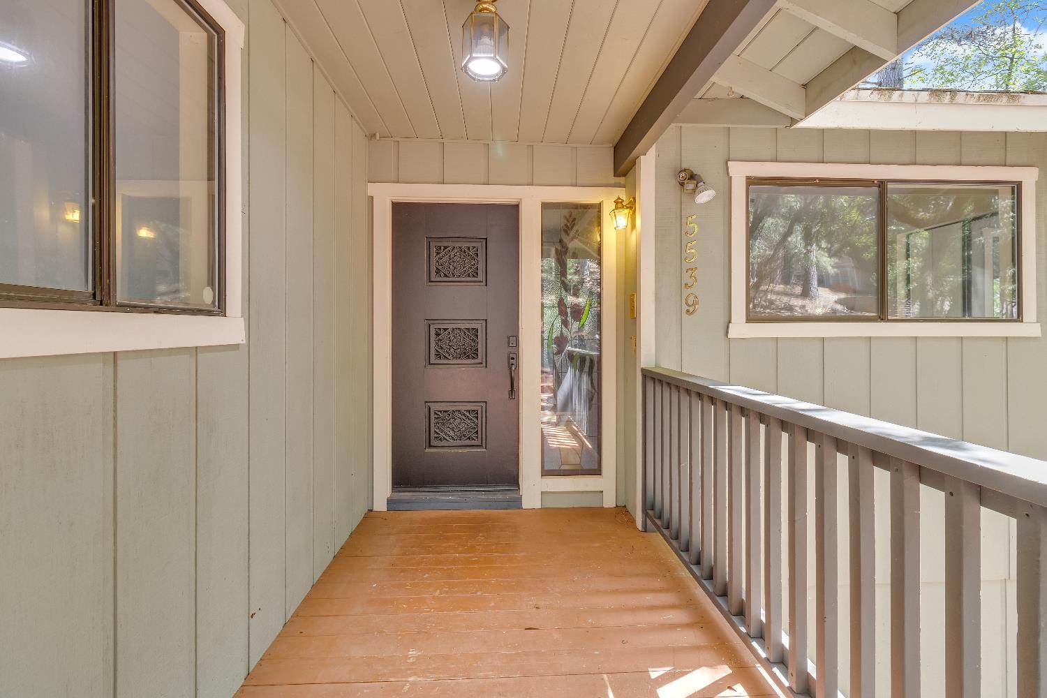 5539 Crestline Drive