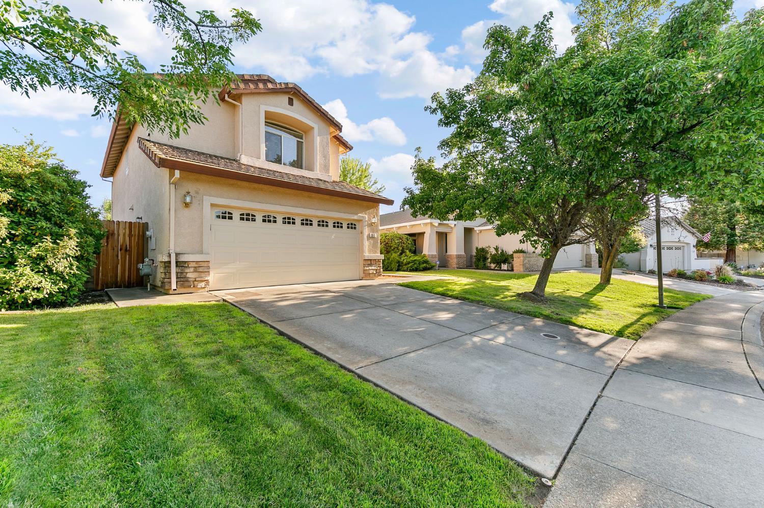 313 Leckenby Way