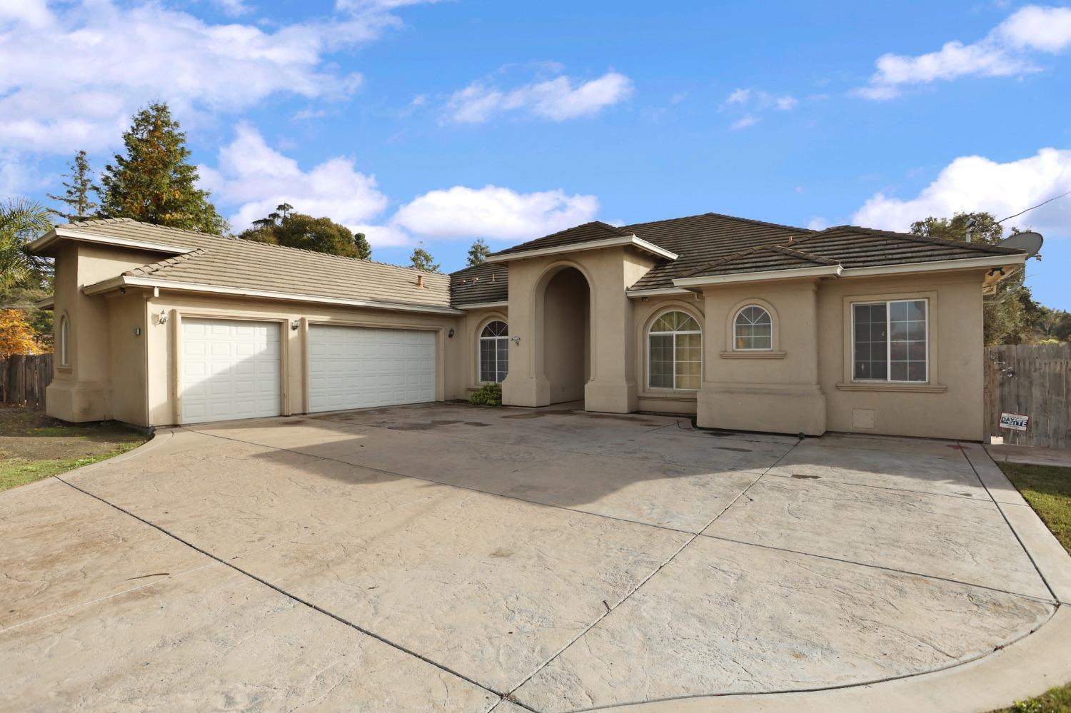 4520 E Morada Lane