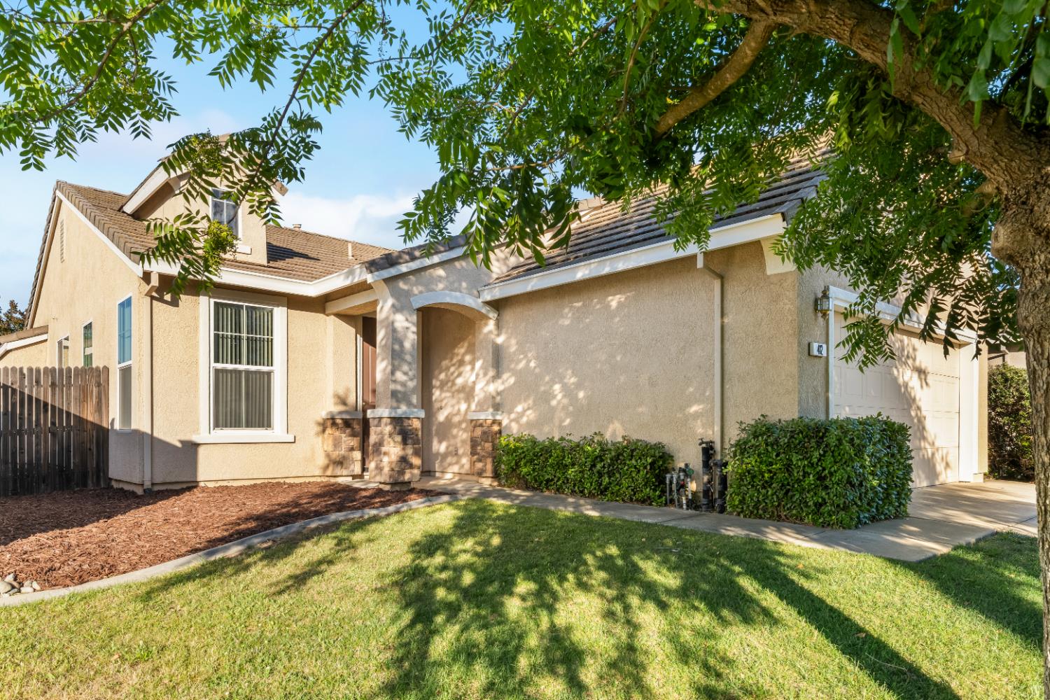412 Arlingdale Circle