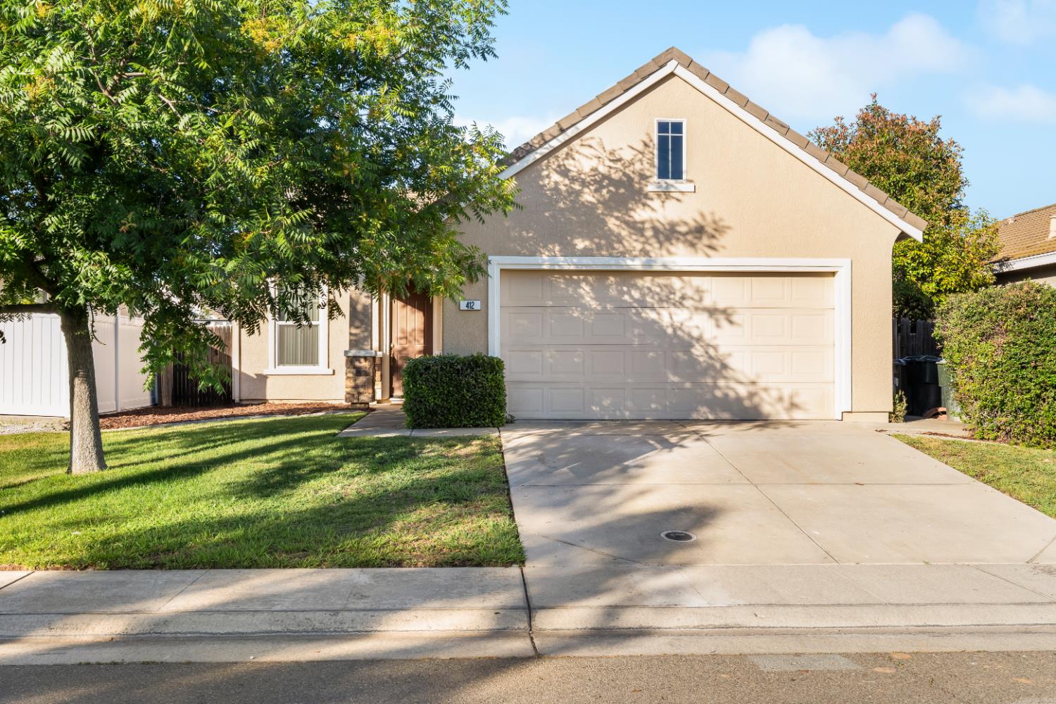 412 Arlingdale Circle