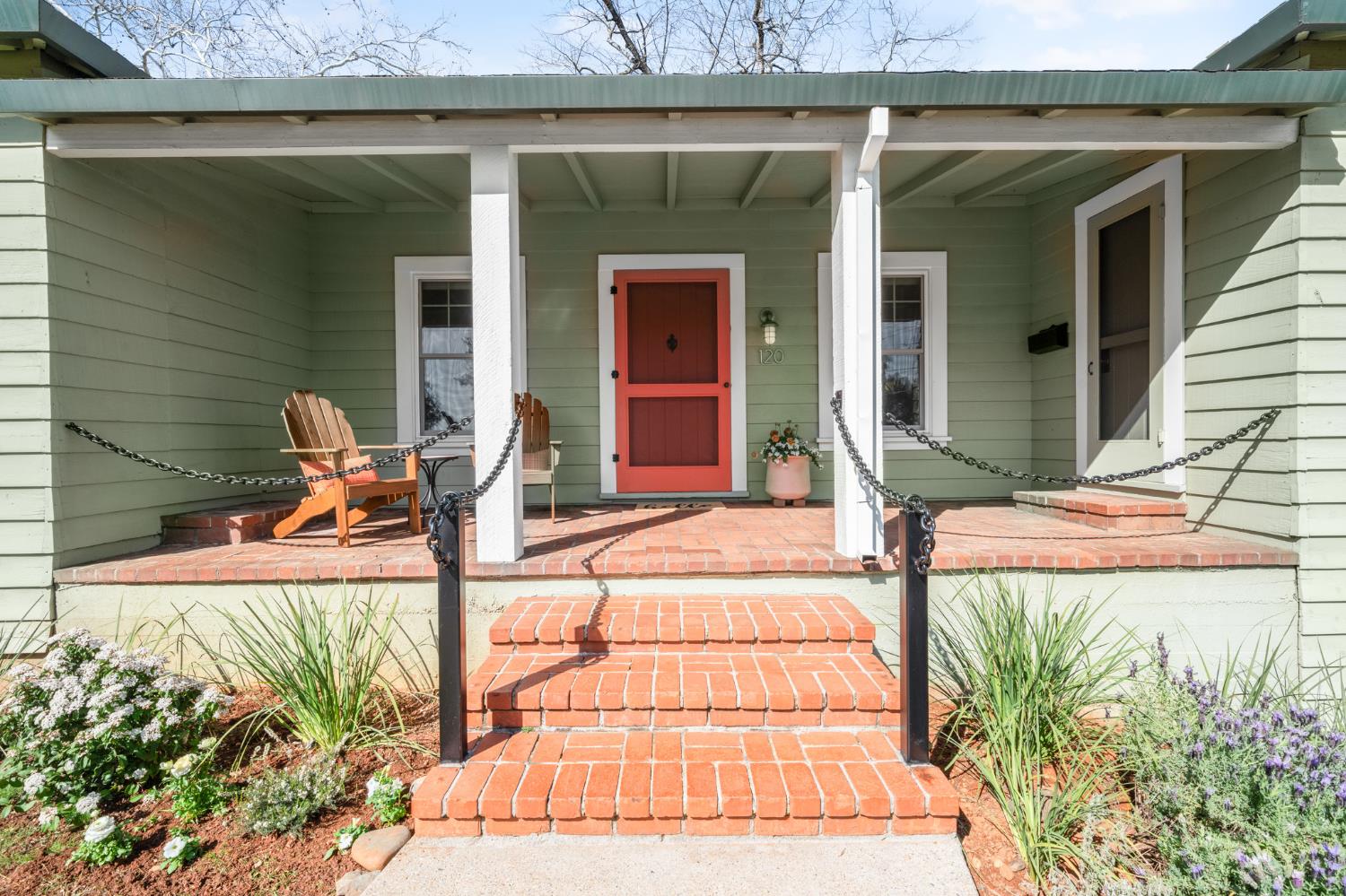 120 Darlington Avenue