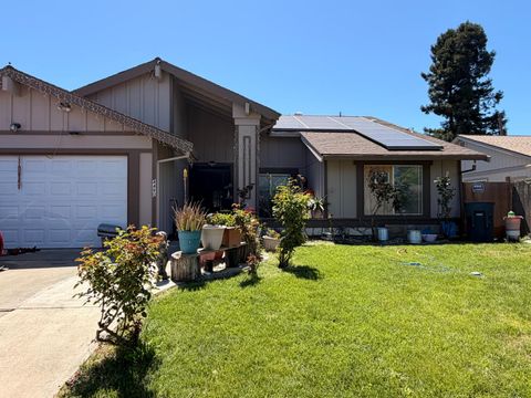 4480 Lineras Way Sacramento CA 95823
